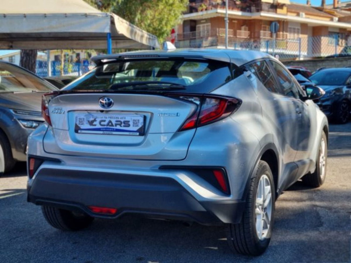 Toyota Toyota C-HR 1.8 Hybrid E-CVT Active (4)