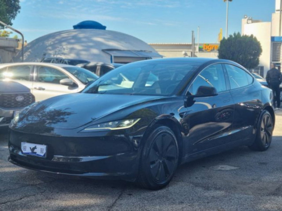Tesla Model 3 Model 3 RWD