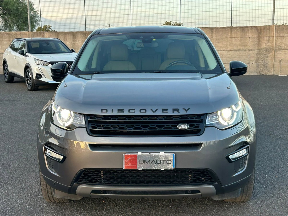 Land Rover Discovery Sport 2.0 TD4 180 CV HSE Luxury (2)