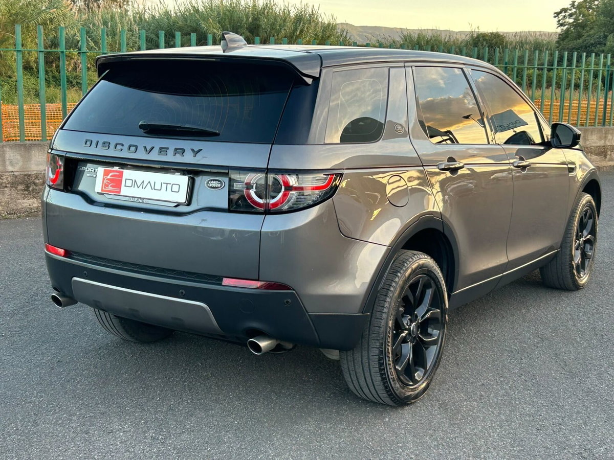 Land Rover Discovery Sport 2.0 TD4 180 CV HSE Luxury (4)