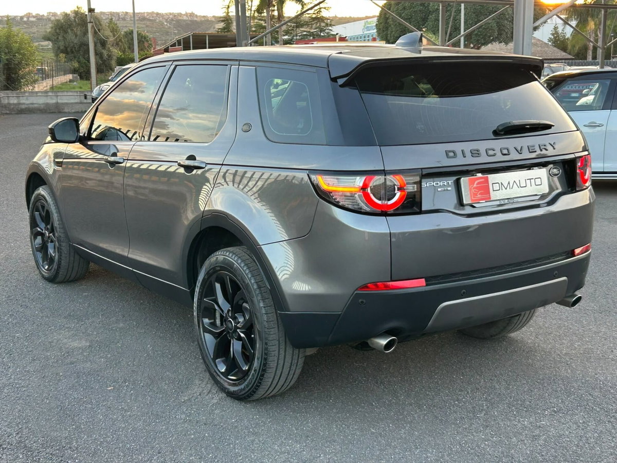 Land Rover Discovery Sport 2.0 TD4 180 CV HSE Luxury (6)