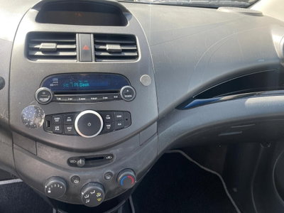 Chevrolet Spark 1.0 LS (8)