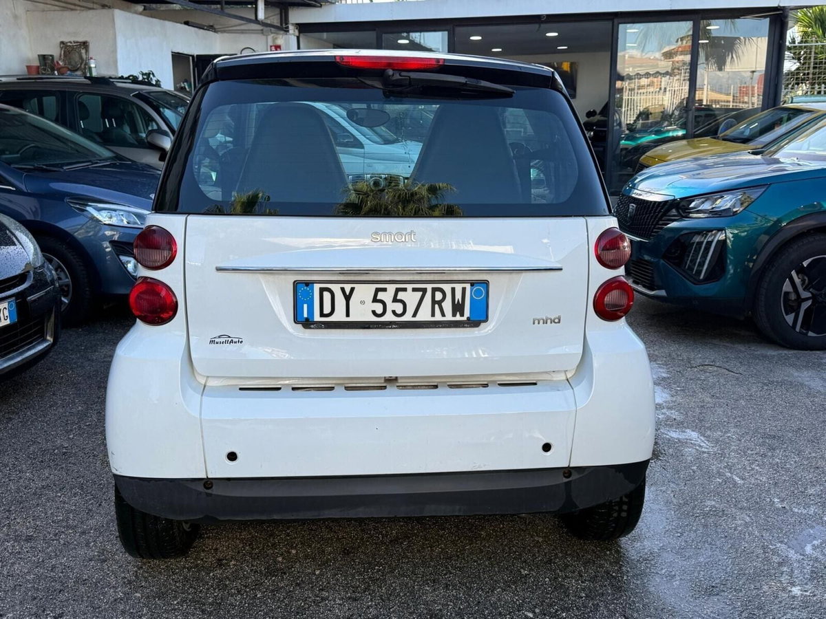 smart Fortwo 1000 52 kW MHD coupé passion (5)