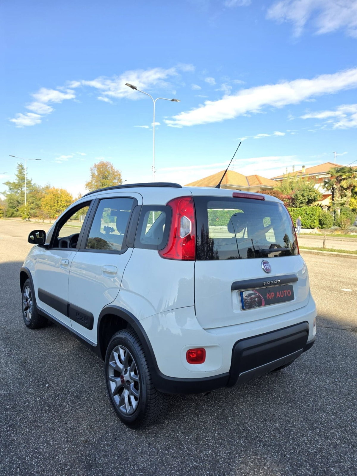 Fiat Panda 1.3 MJT 95 CV S&S 4x4 (2)