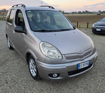 Toyota Yaris 16V cat 5 porte Sol