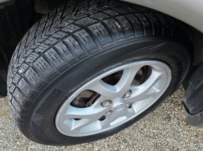 Toyota Yaris 16V cat 5 porte Sol (9)