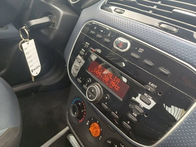 Fiat Punto Evo 1.3 Mjt 75 CV 5 porte Active (11)