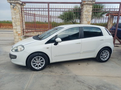 Fiat Punto Evo 1.3 Mjt 75 CV 5 porte Active (2)