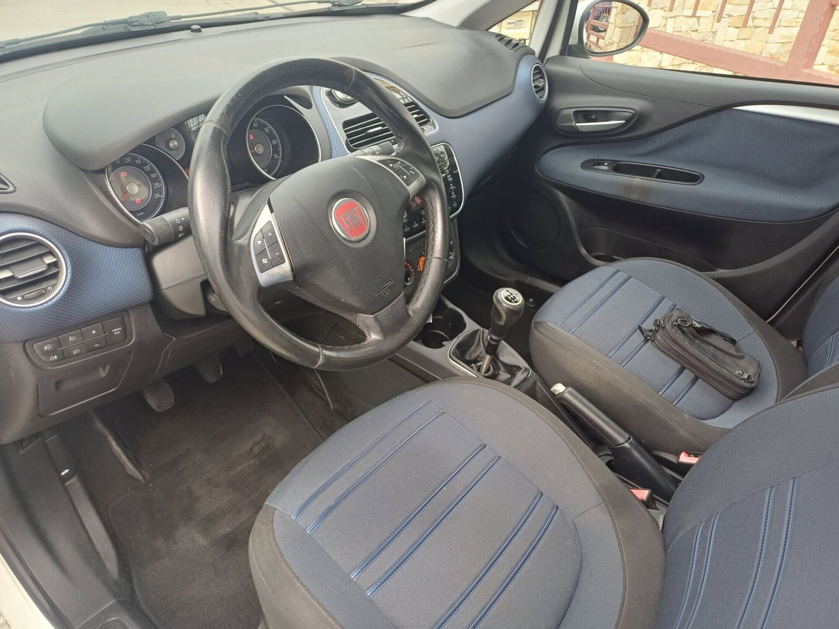Fiat Punto Evo 1.3 Mjt 75 CV 5 porte Active (8)