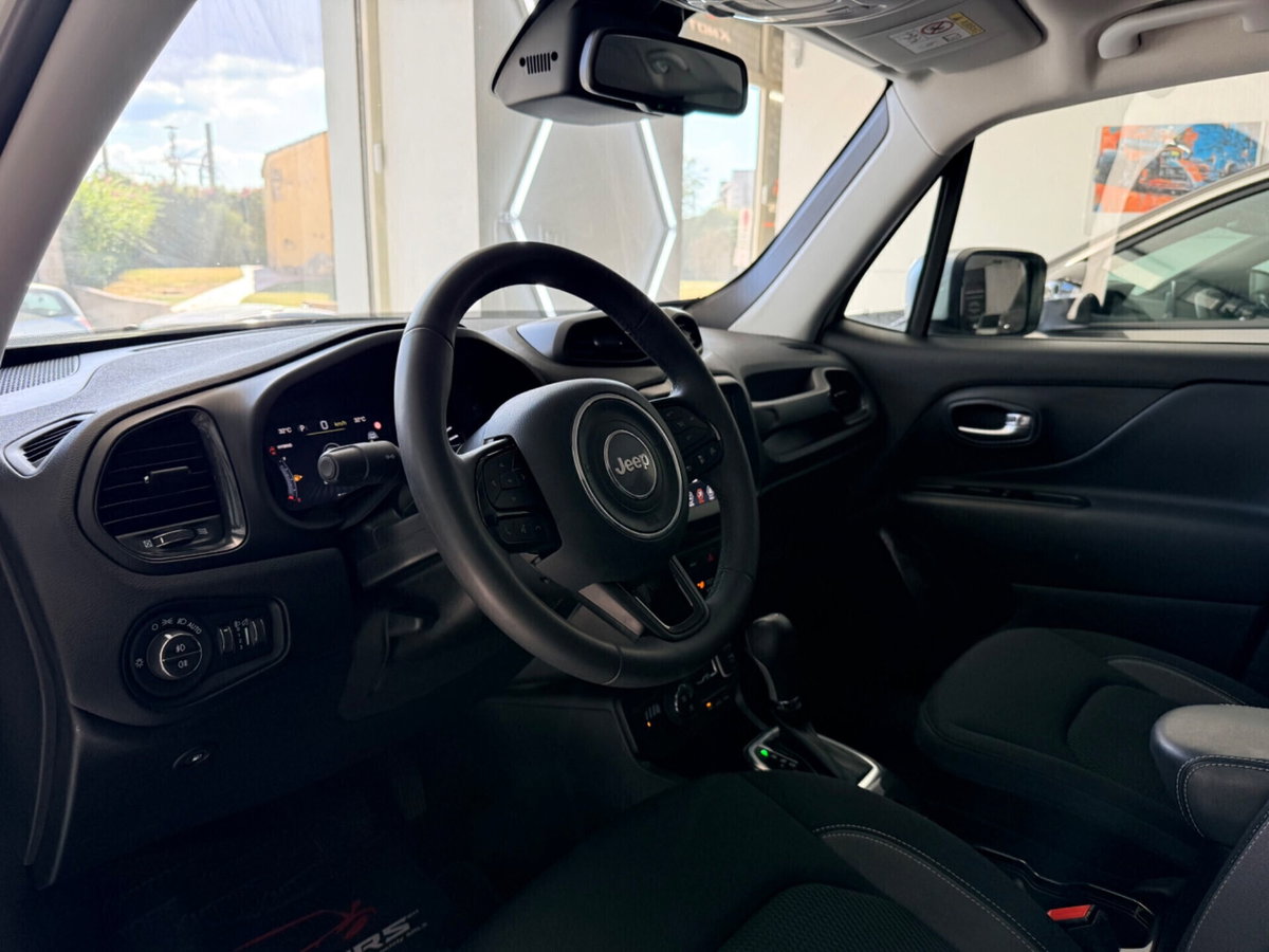 Jeep Renegade 1.3 T4 190CV PHEV 4xe AT6 Limited (14)