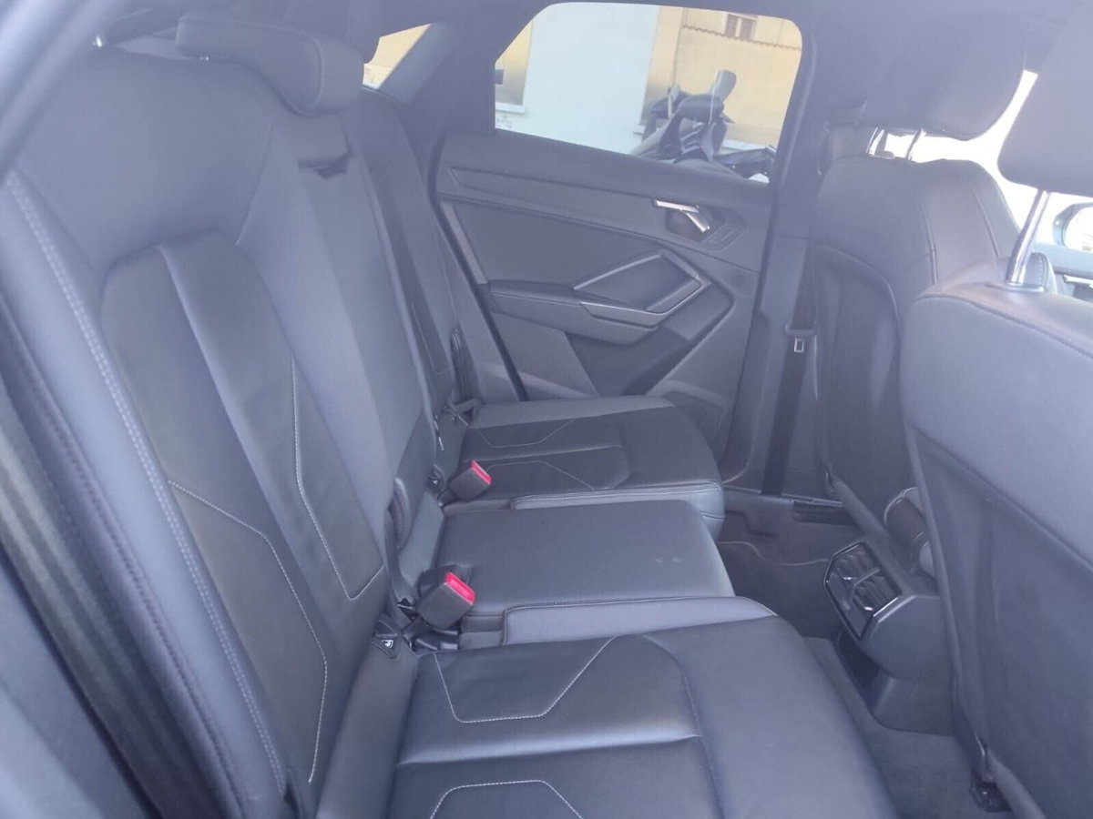 Audi Q3 Sportback 35 TDI quattro S tronic S line edition (8)