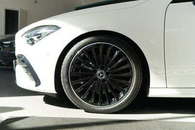 Mercedes-Benz CLA Shooting Brake 200 d AMG Line Premium Plus auto (5)