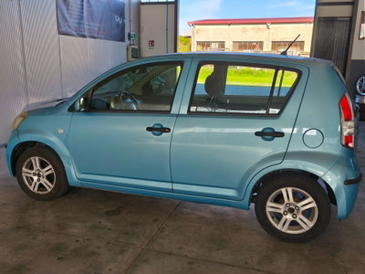 Daihatsu Sirion 1.0 12V Aki (7)