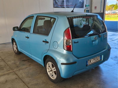 Daihatsu Sirion 1.0 12V Aki (8)