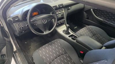 Mercedes-Benz Classe C Coupé 220 CDI cat Sportcoupé Avantgarde Sport (15)