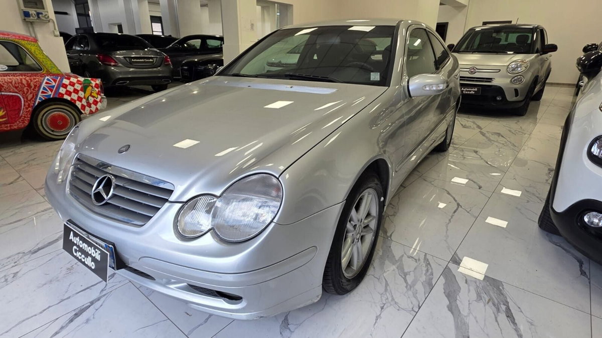 Mercedes-Benz Classe C Coupé 220 CDI cat Sportcoupé Avantgarde Sport (2)