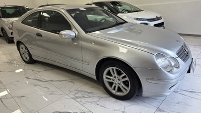 Mercedes-Benz Classe C Coupé 220 CDI cat Sportcoupé Avantgarde Sport (3)