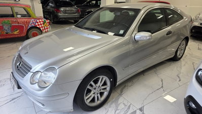 Mercedes-Benz Classe C Coupé 220 CDI cat Sportcoupé Avantgarde Sport (4)