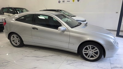 Mercedes-Benz Classe C Coupé 220 CDI cat Sportcoupé Avantgarde Sport (6)