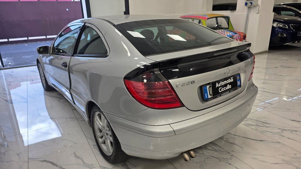Mercedes-Benz Classe C Coupé 220 CDI cat Sportcoupé Avantgarde Sport (8)