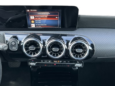 Mercedes-Benz Classe A 180 d Automatic Sport (10)