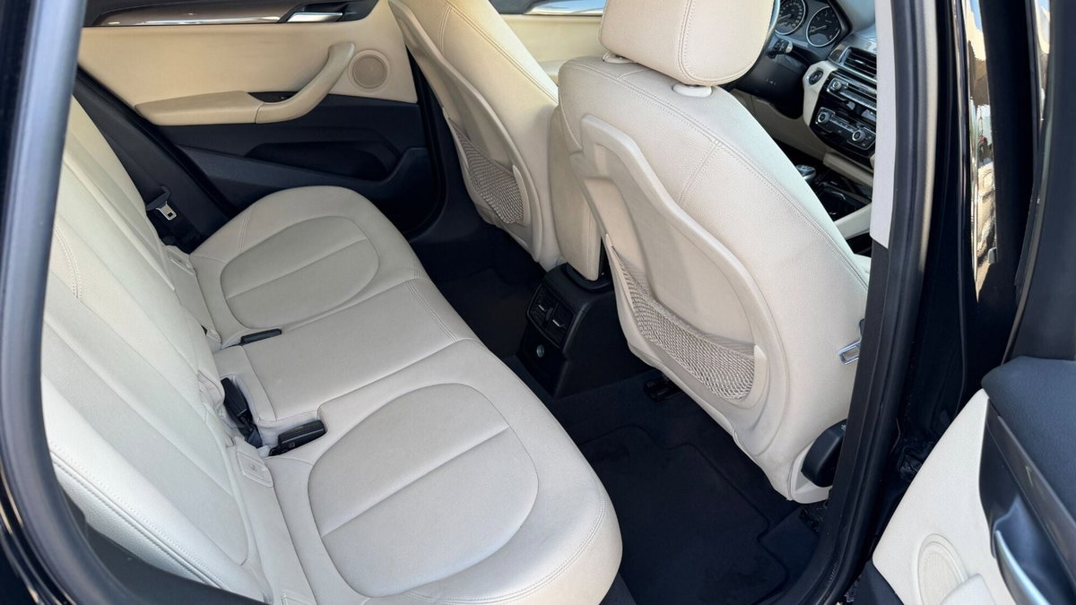 BMW X1 sDrive18d xLine (9)