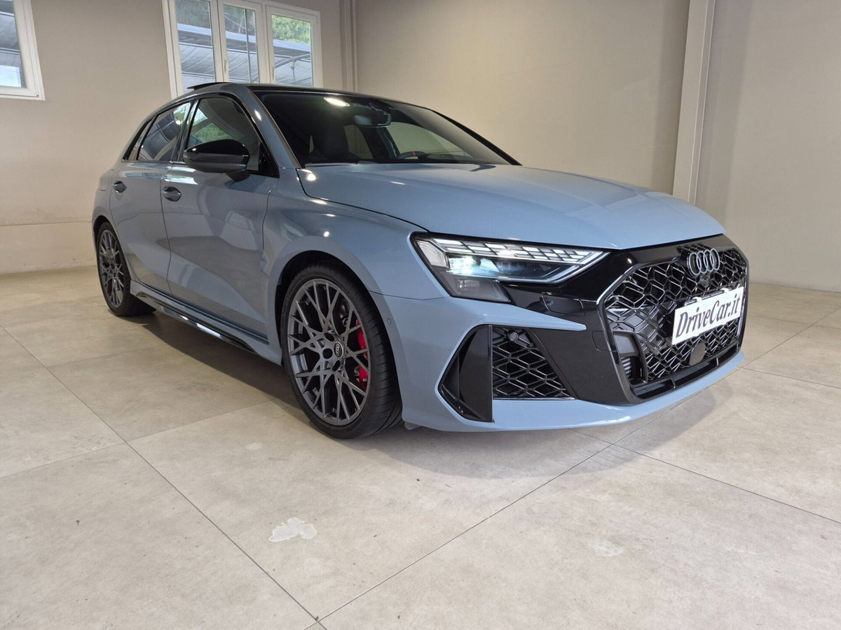Audi RS 3 Sportback 3 TFSI quattro S tronic (4)