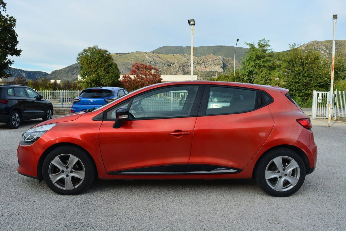 Renault Clio 1.5 dCi 8V 75CV 5 porte Live (3)