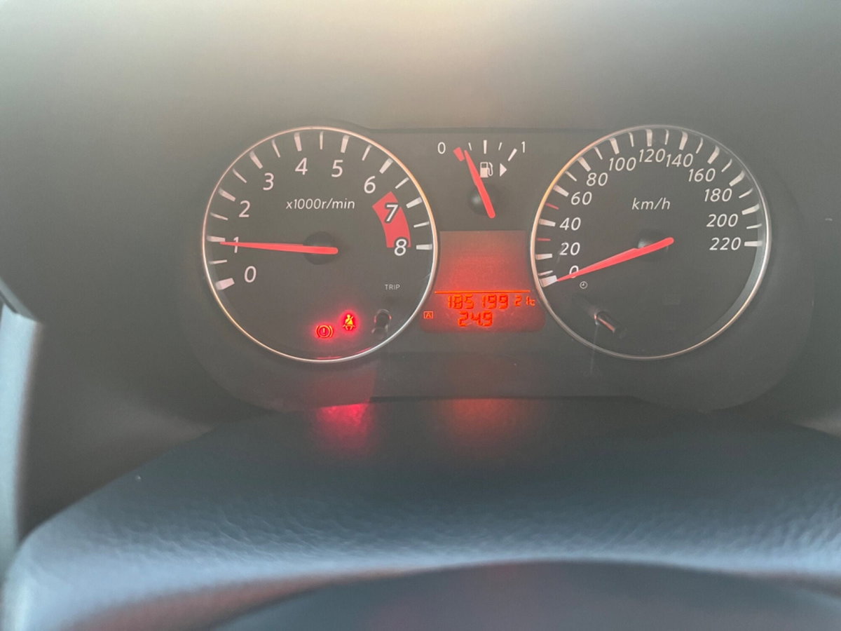 Nissan Note 1.4 16V Visia (12)