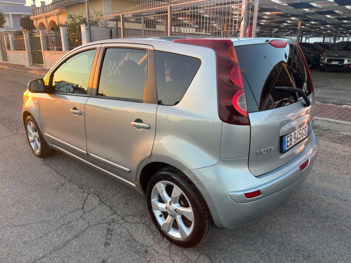 Nissan Note 1.4 16V Visia (7)