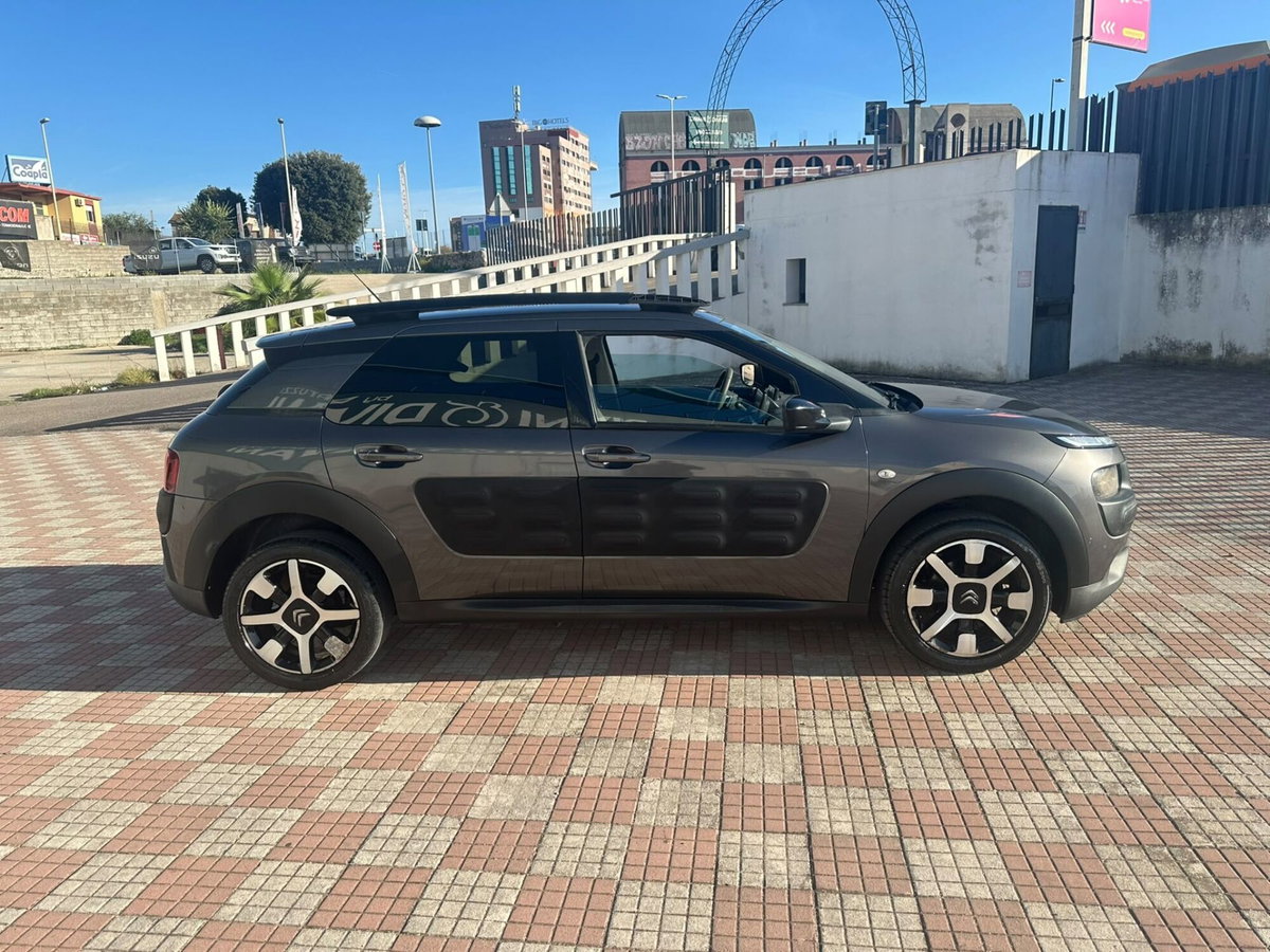 Citroen C4 Cactus PureTech 82 S&S ETG Shine (2)