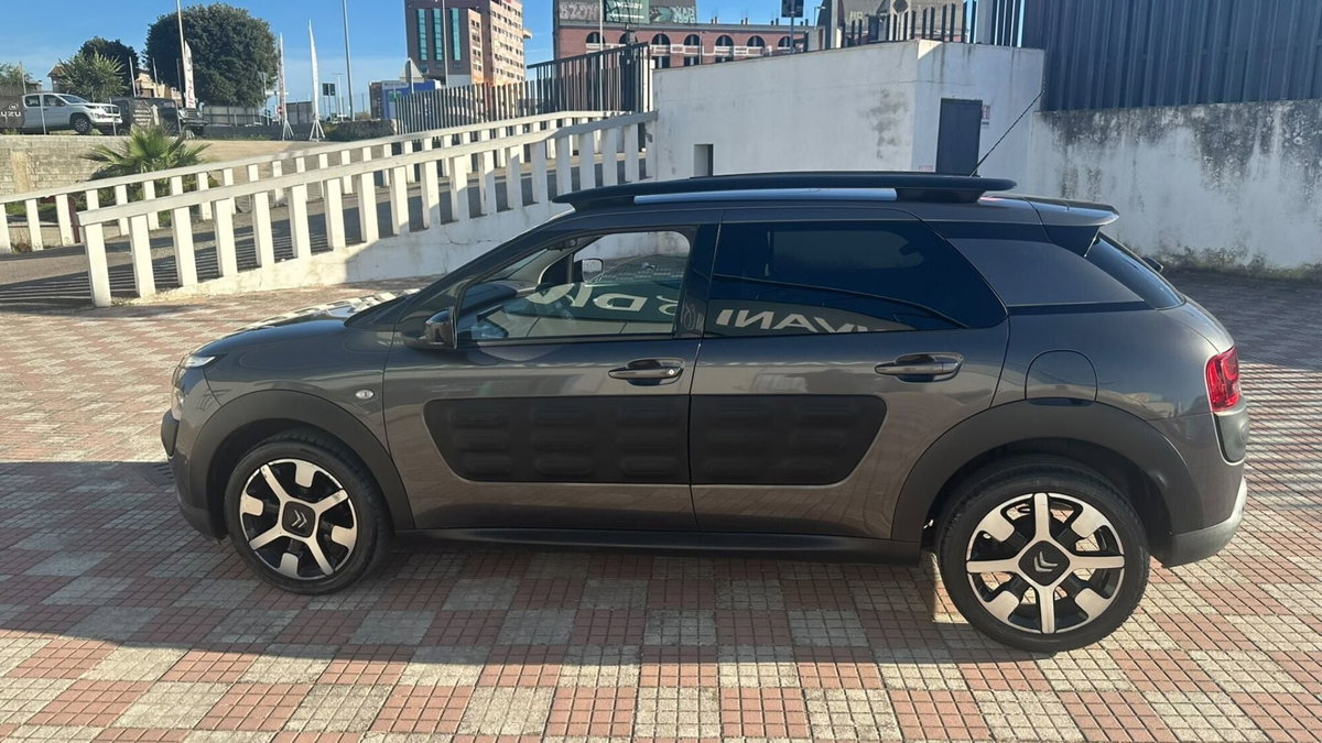 Citroen C4 Cactus PureTech 82 S&S ETG Shine (5)