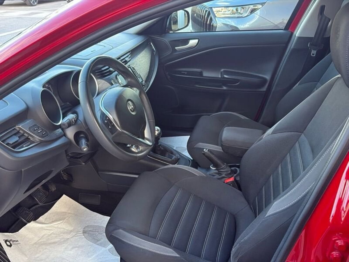 Alfa Romeo Giulietta 1.6 JTDm Ti 120cv (14)
