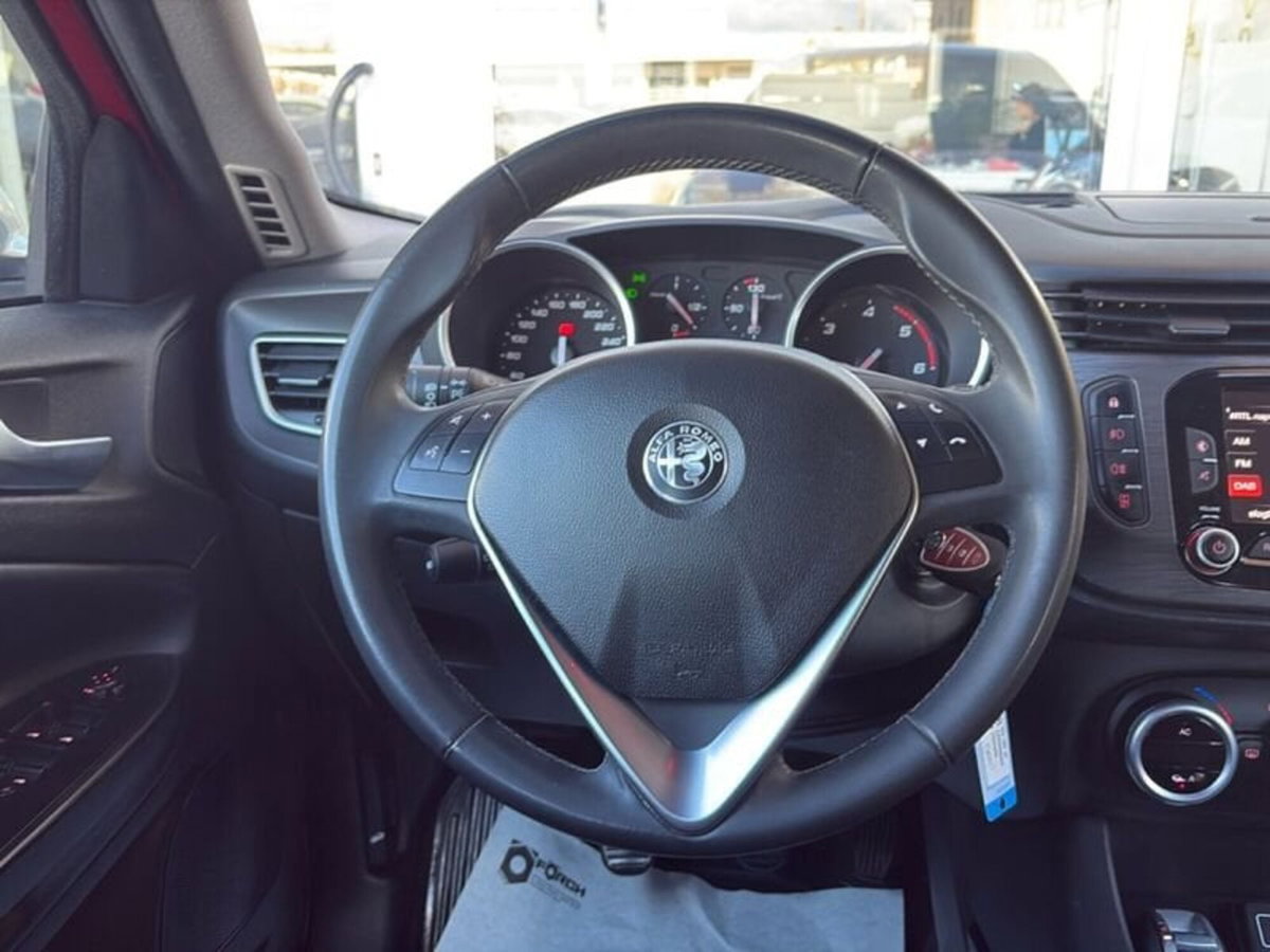 Alfa Romeo Giulietta 1.6 JTDm Ti 120cv (19)