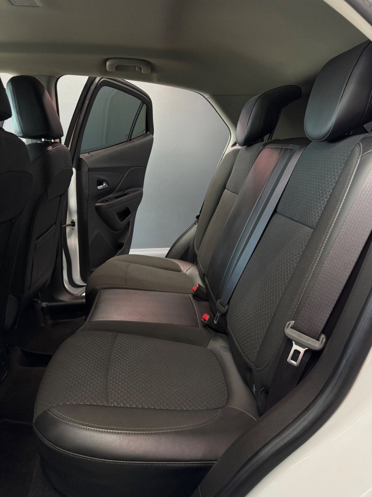Opel Mokka 1.6 CDTI Ecotec 136CV 4x2 aut. Ultimate (18)