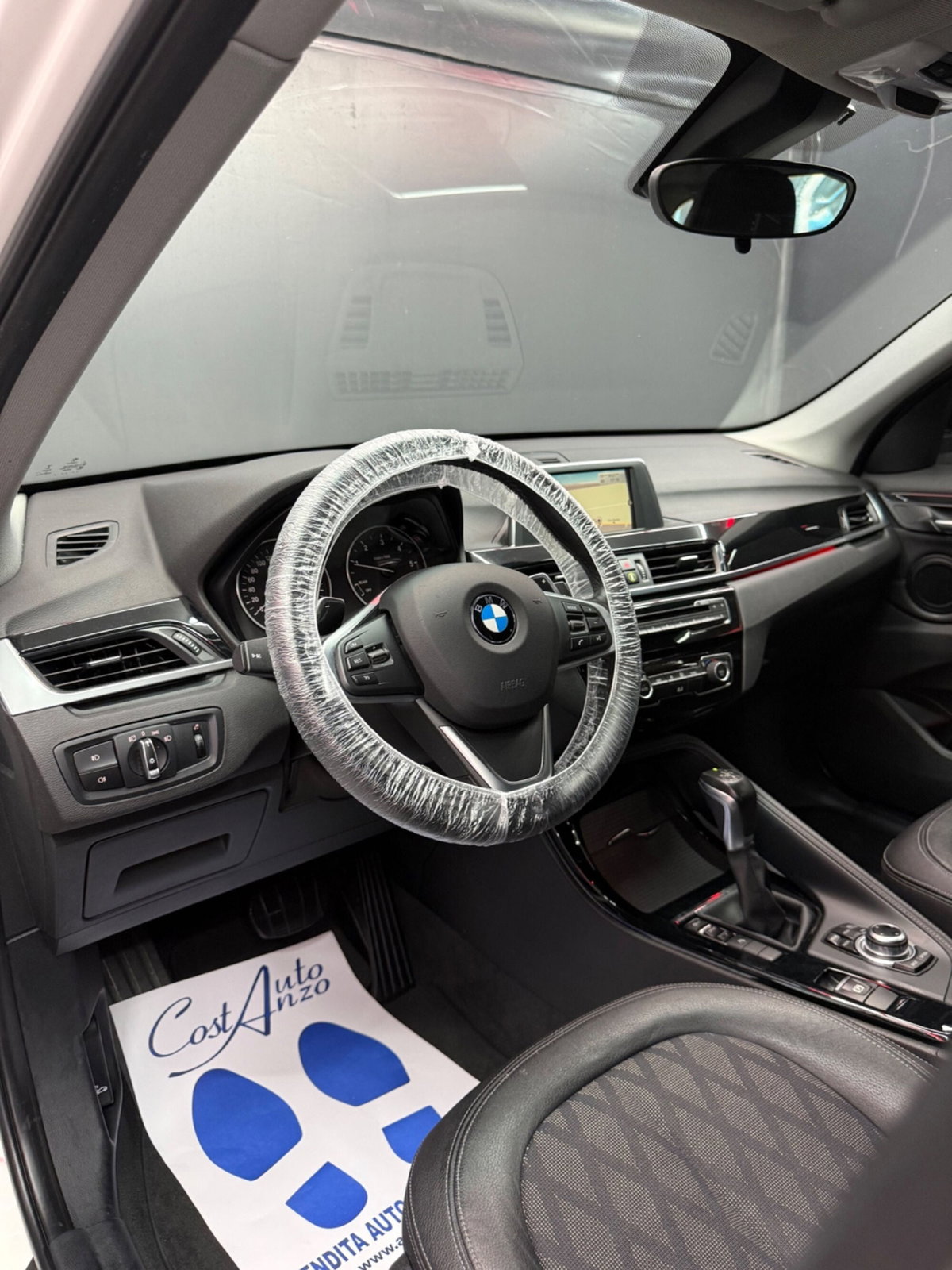 BMW X1 sDrive18d Msport (8)