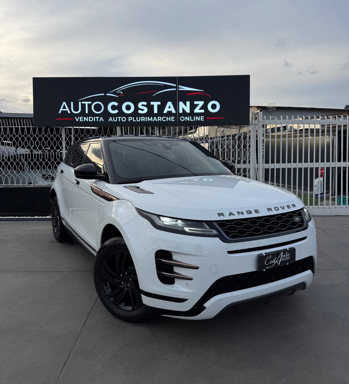 Land Rover Range Rover Evoque 2.0D I4-L.Flw 150 CV AWD Auto R-Dynamic