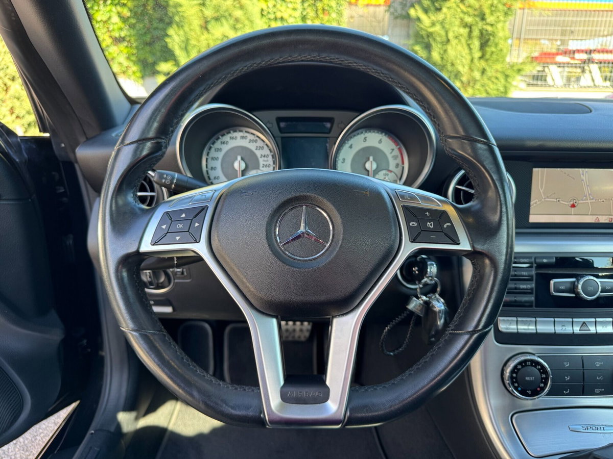 Mercedes-Benz SLK 200 CGI Edition1 (10)
