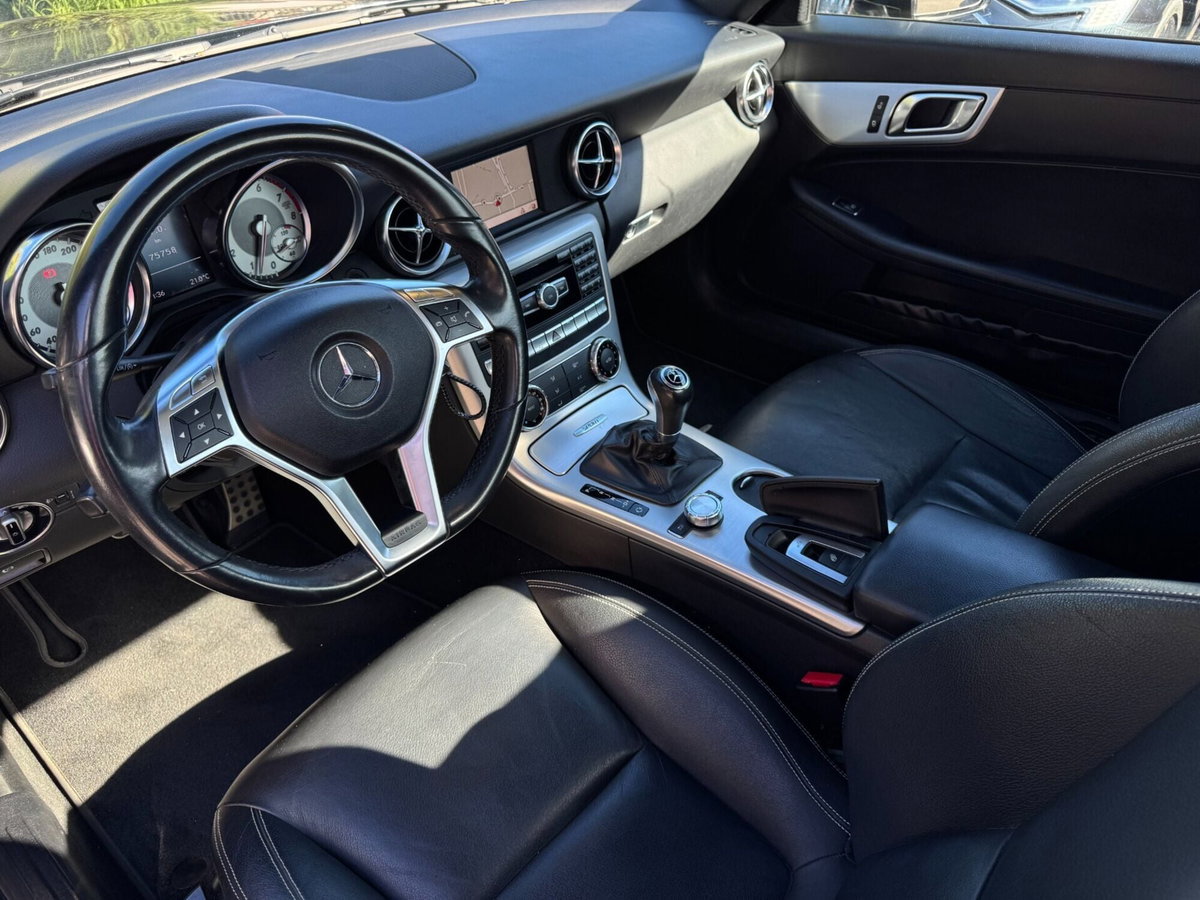Mercedes-Benz SLK 200 CGI Edition1 (9)