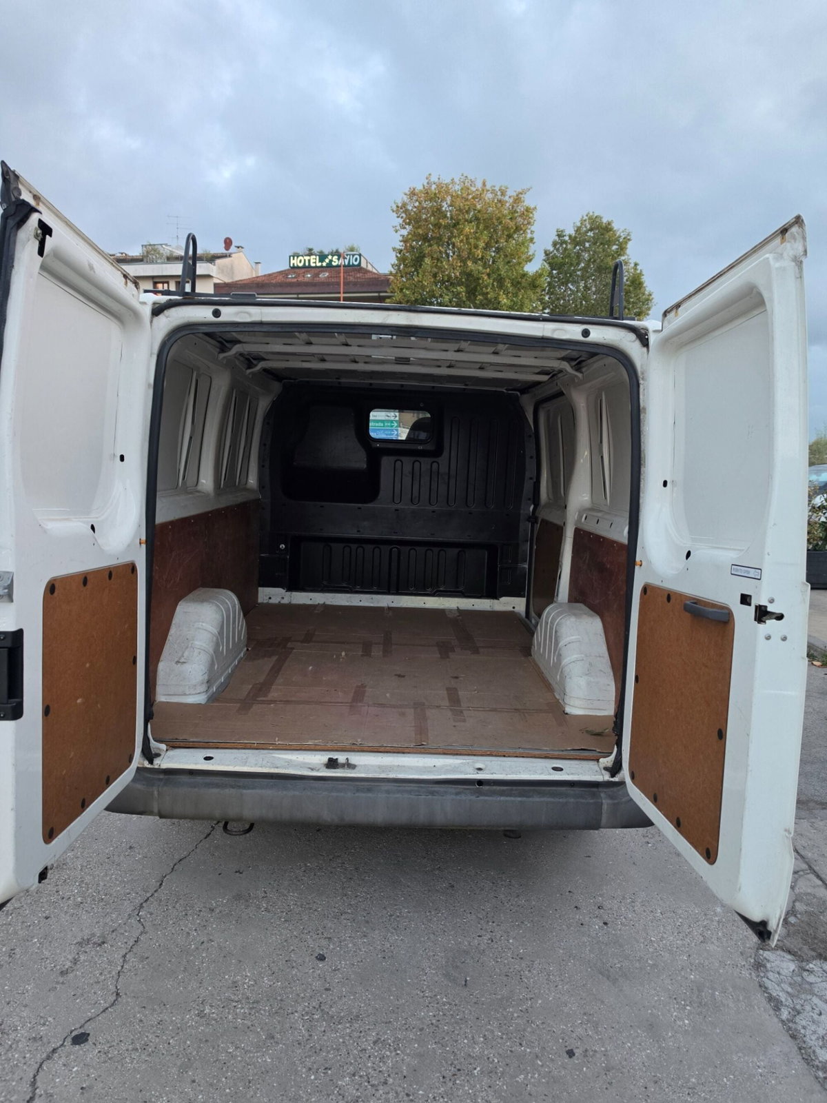 Ford Transit Van Furgone 280 2.0 TD/85 cat PC Furgone (14)