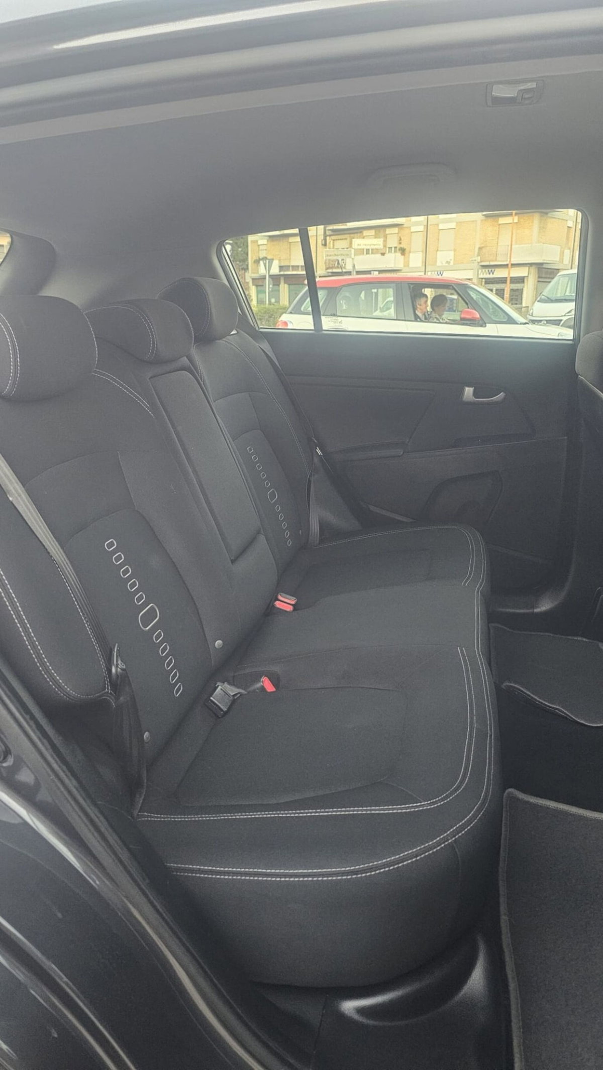 Kia Sportage 1.7 CRDI VGT 2WD Class (7)