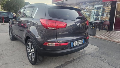 Kia Sportage 1.7 CRDI VGT 2WD Class (8)