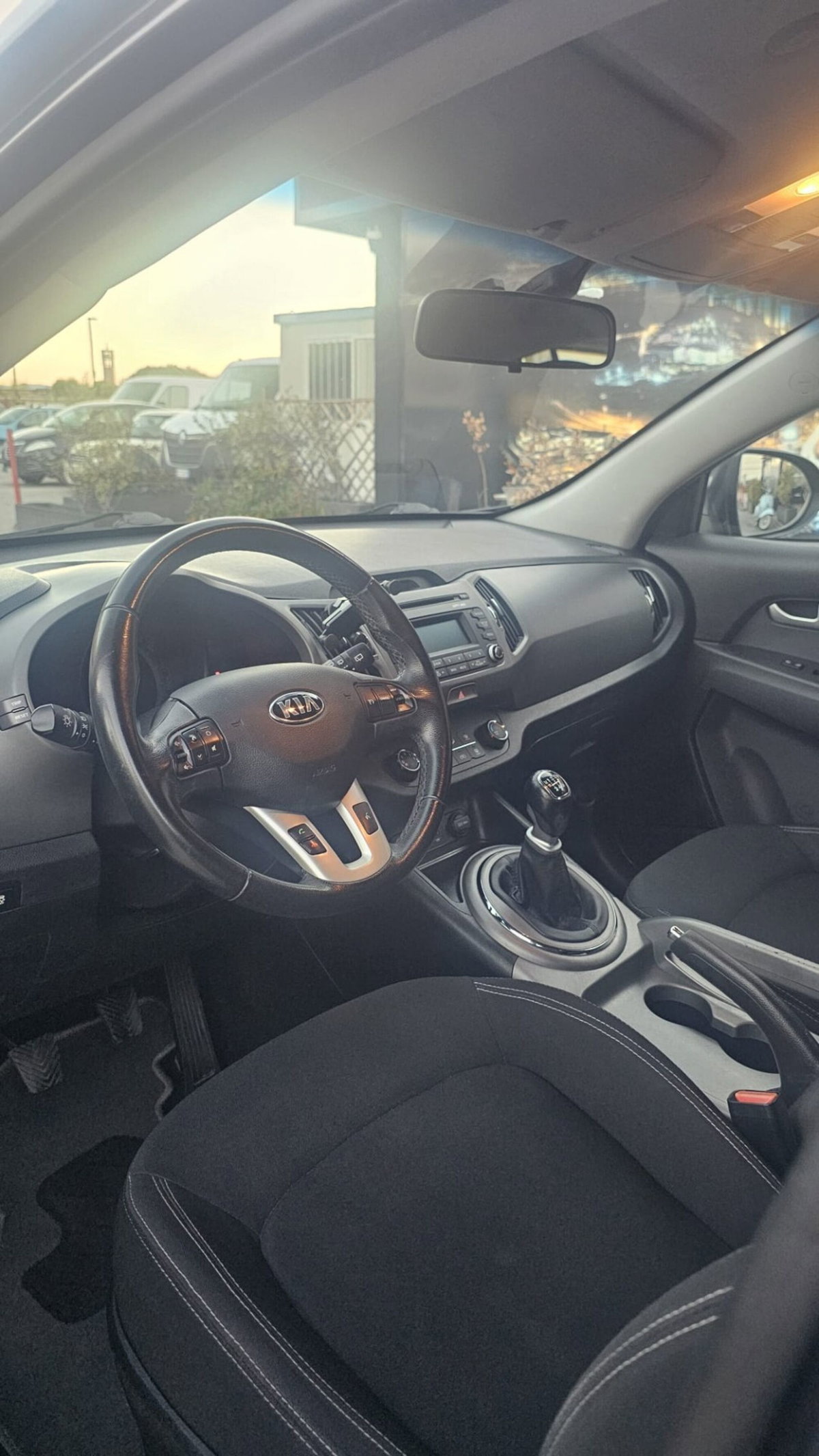 Kia Sportage 1.7 CRDI VGT 2WD Class (9)