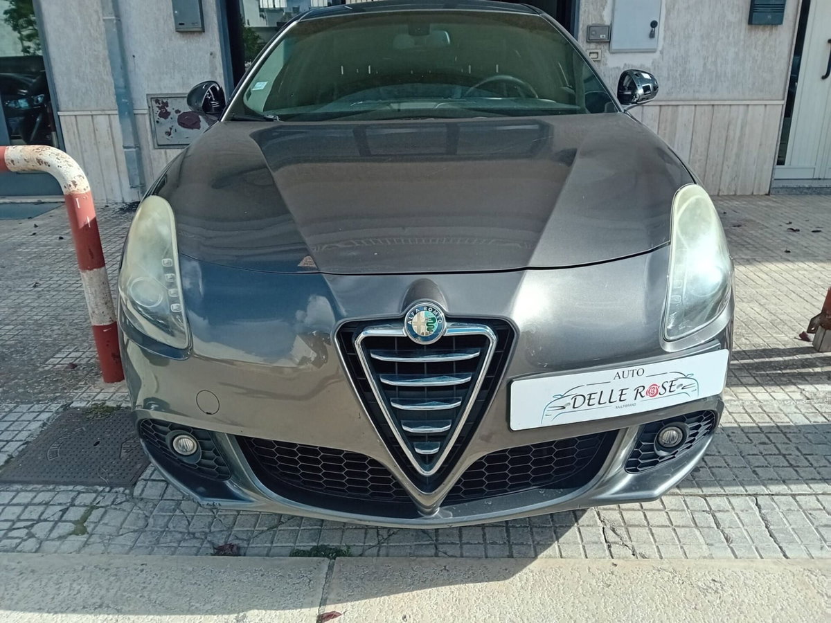 Alfa Romeo Giulietta 1.6 JTDm-2 Distinctive (2)