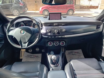 Alfa Romeo Giulietta 1.6 JTDm-2 Distinctive (7)