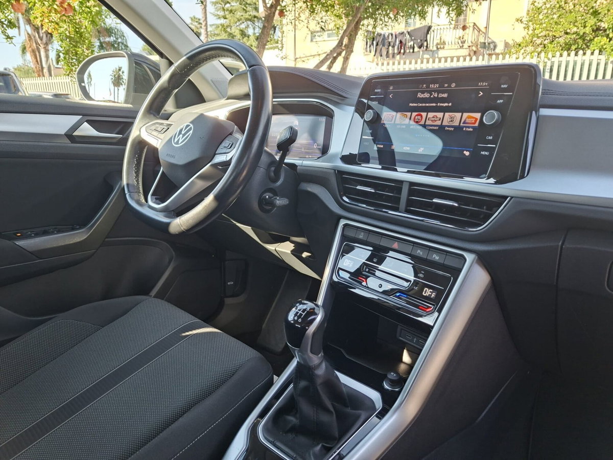 Volkswagen T-Roc 1.0 TSI Business BlueMotion Technology (13)