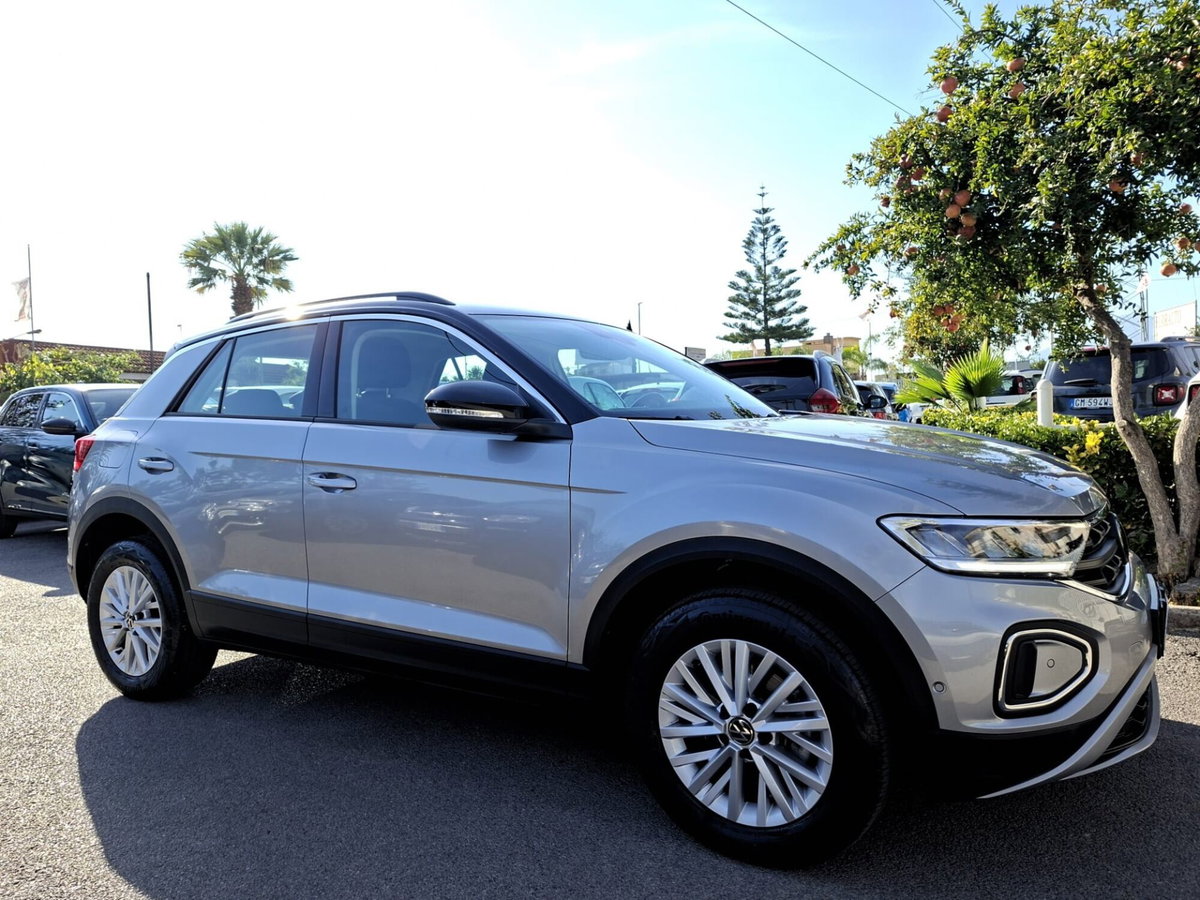 Volkswagen T-Roc 1.0 TSI Business BlueMotion Technology (4)