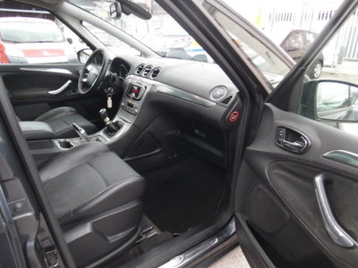 Ford S-Max 2.0 TDCi 140CV Titanium (16)