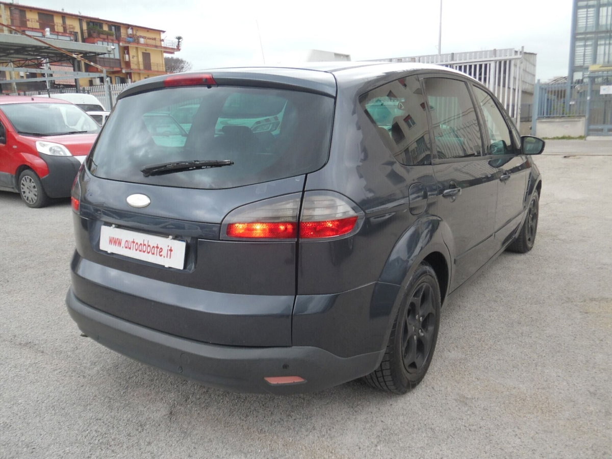 Ford S-Max 2.0 TDCi 140CV Titanium (8)