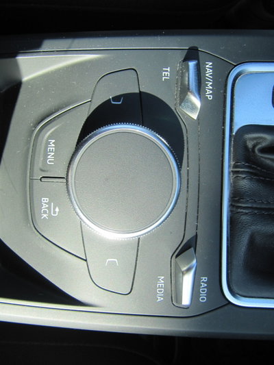 Audi Q2 Q2 35 TDI quattro S tronic S line Edition (15)